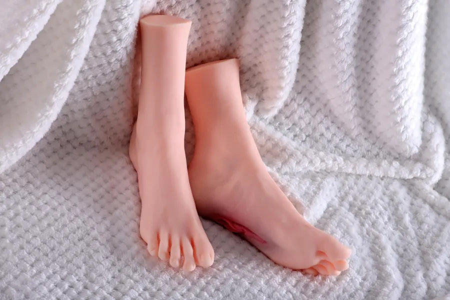 marielove Sexpuppen Torso|Taschenmuschi|Masturbator Charity-Erikas Fuß